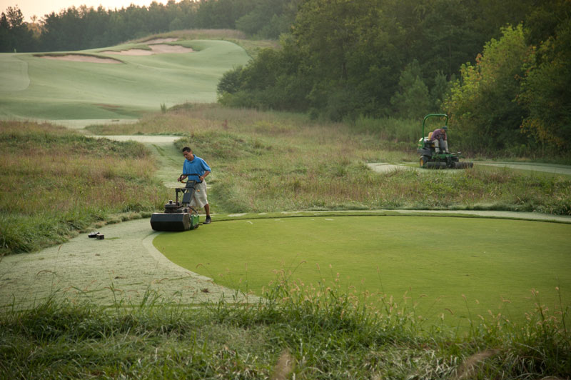 Golf course labor