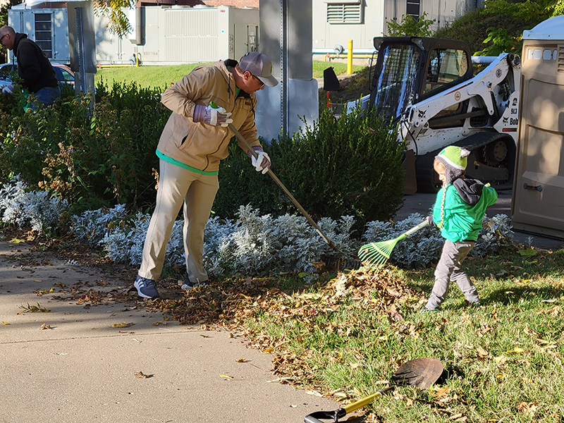 volunteers at Huron Park