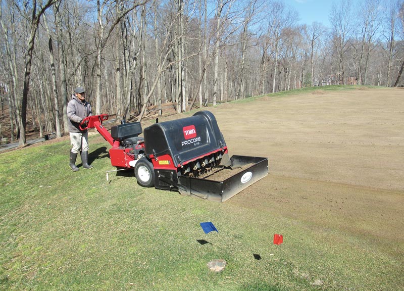 Timing golf course aerification Greens aerification