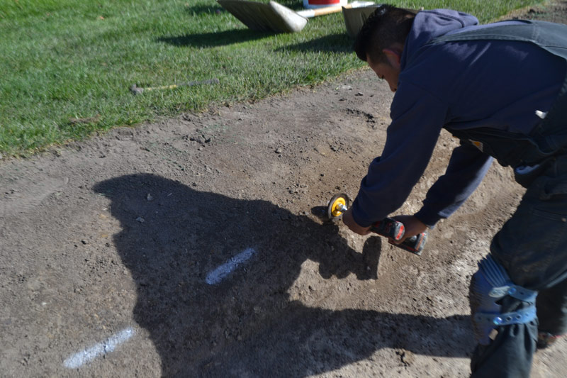 Irrigating bunker surround