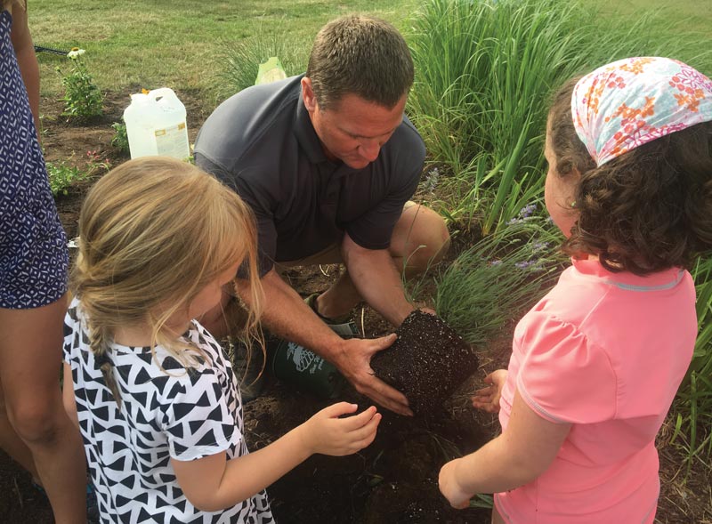 Host a children’s pollinator workshop at your golf course Children pollinator workshop