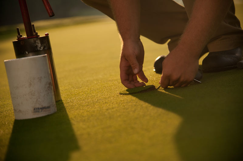How to hang on to your golf course’s best employees Employee retention golf