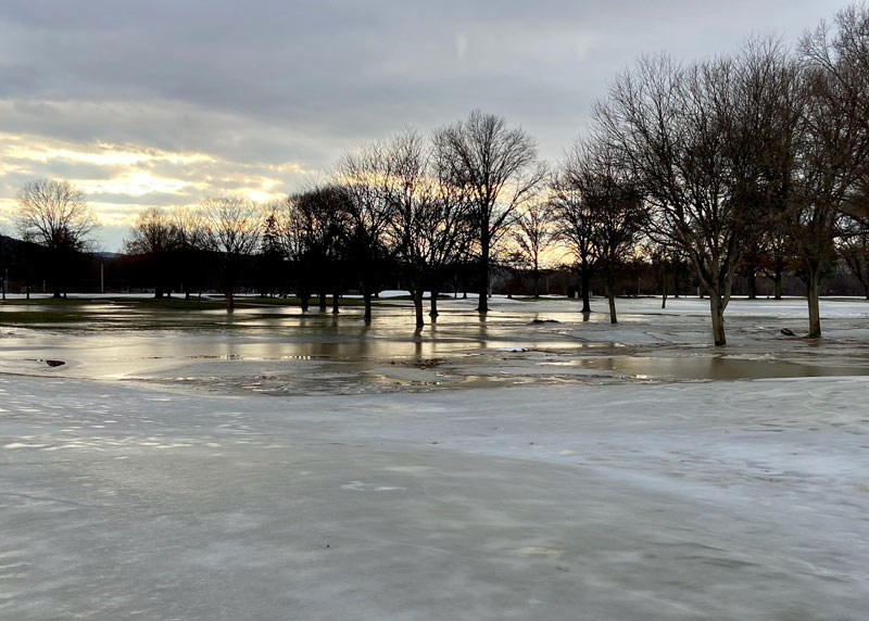 Iced in at En-Joie Golf Club Ice-covered golf course