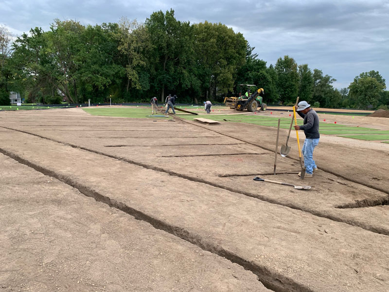 Install drainage golf green