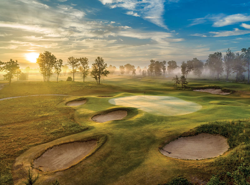 Managing a reversible golf course The Loop golf course