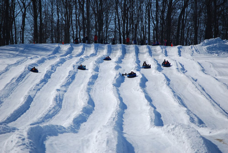 Snow tubing Greystone