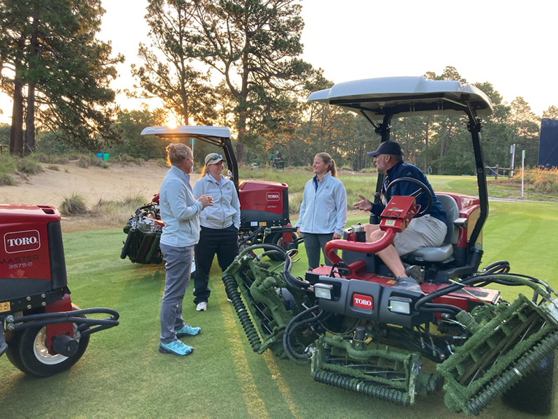 Women volunteers at the U.S. Women's Open