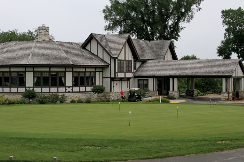 Golf course practice green