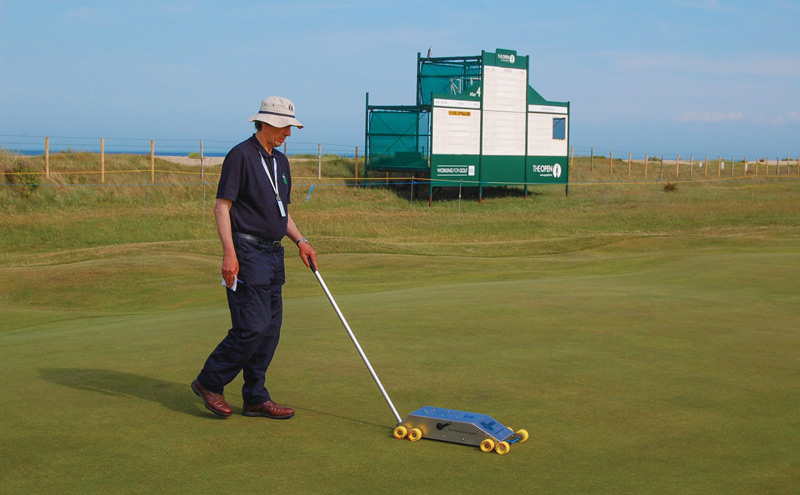 What the Tech? Measuring green speed STRI Trueness Meter