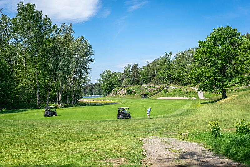 golfer on course